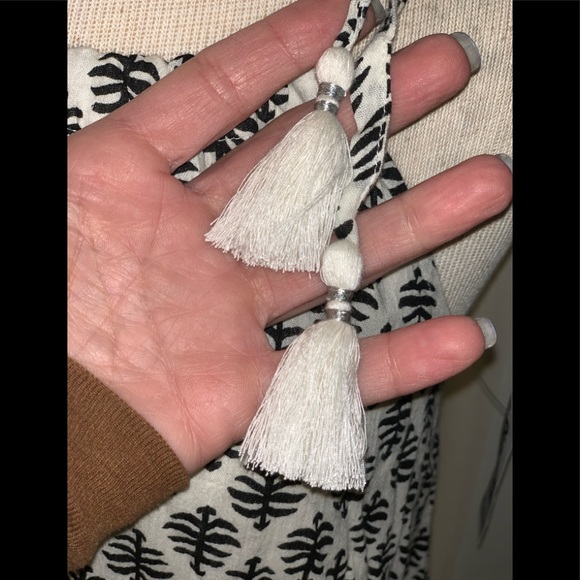 NWT Adorable Sack Shift Dress Crochet Hem XS /S - Picture 4 of 8